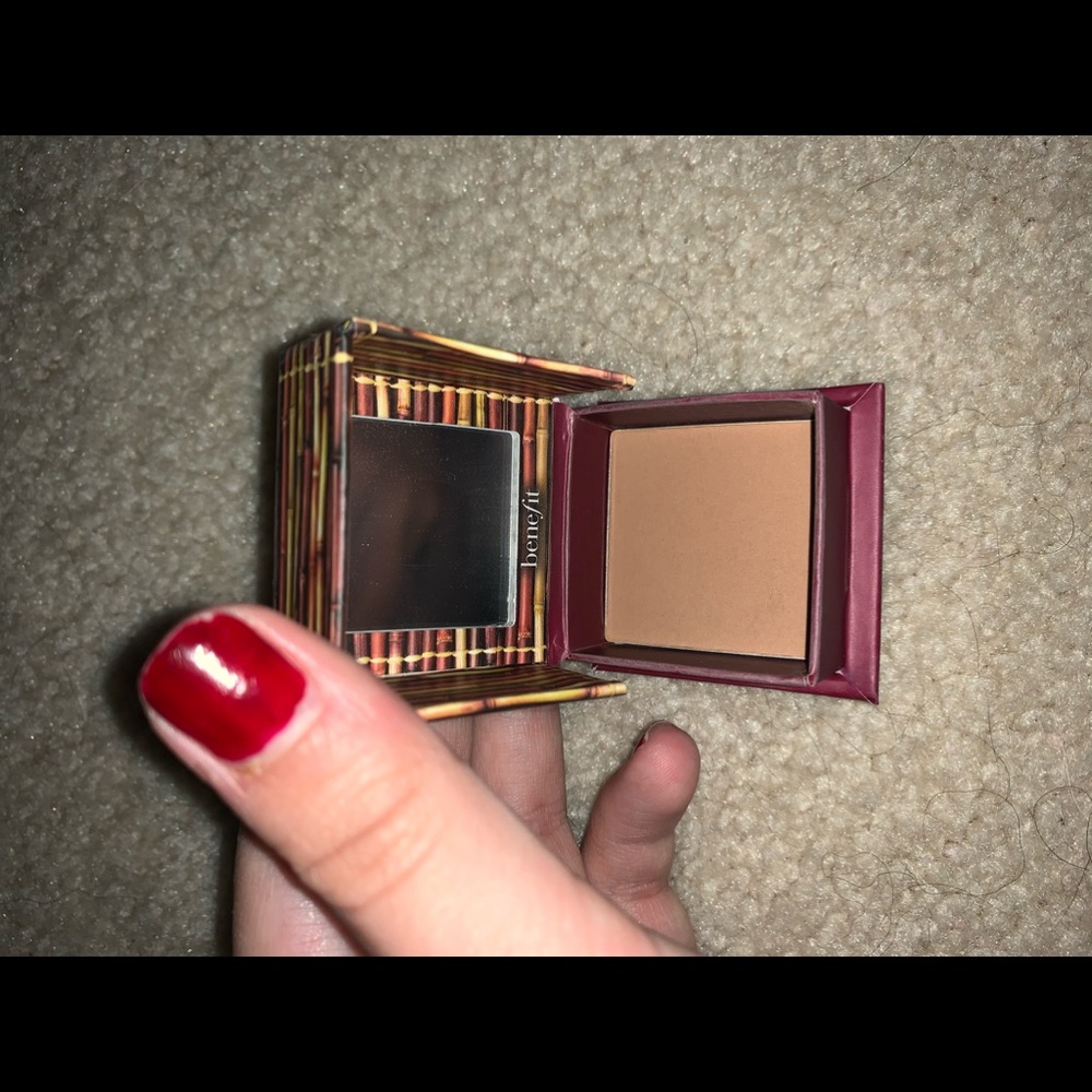 bronzer - Picture 2 of 2